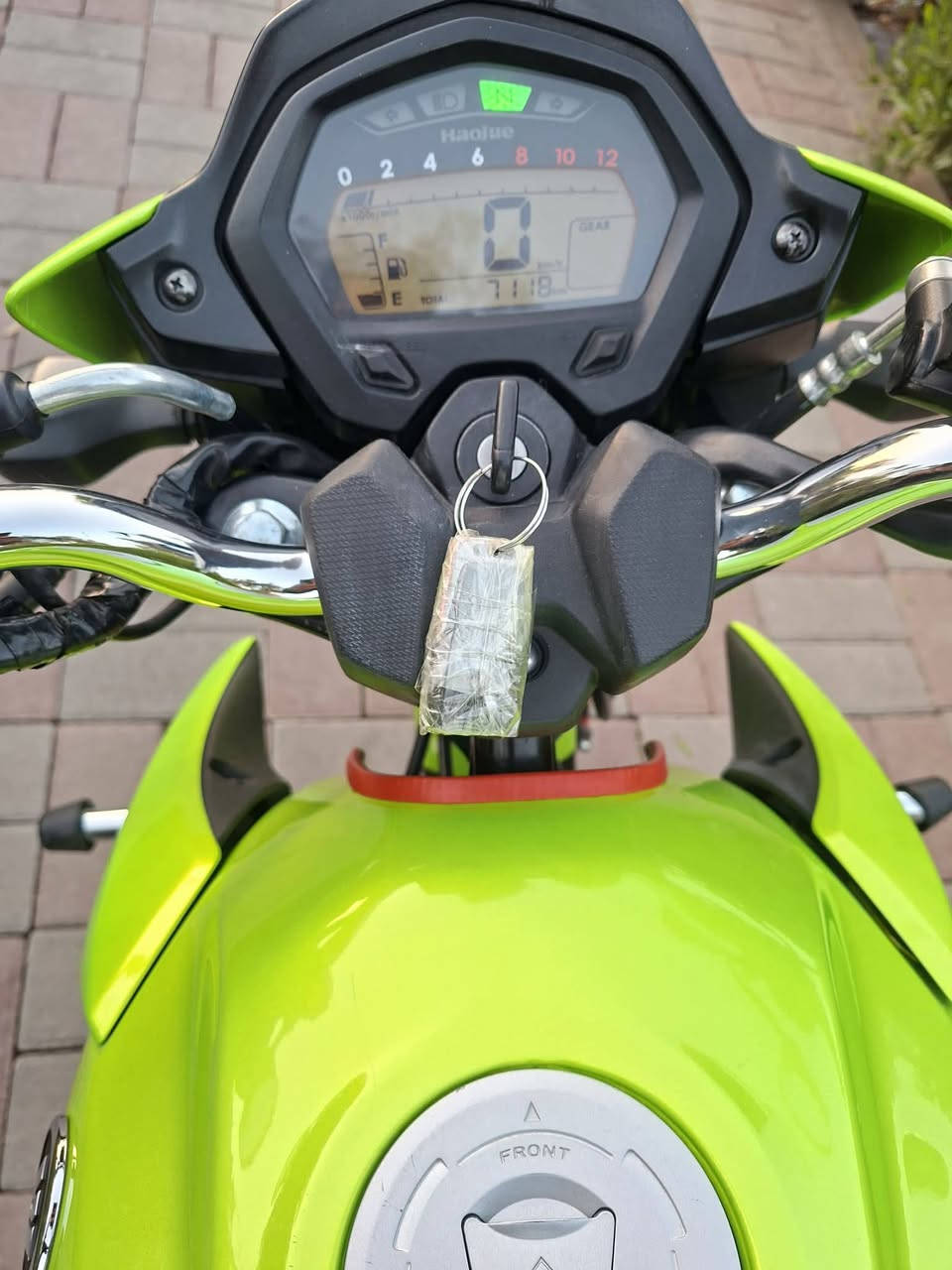 للبيع موطور هاوجي بطح 2023
فول نضافه مرقم بأسمي رقم انكليزي
السعر 18 ونص وبيه مجال 
للتواصل خاص أو الاتصال ***********
ا
