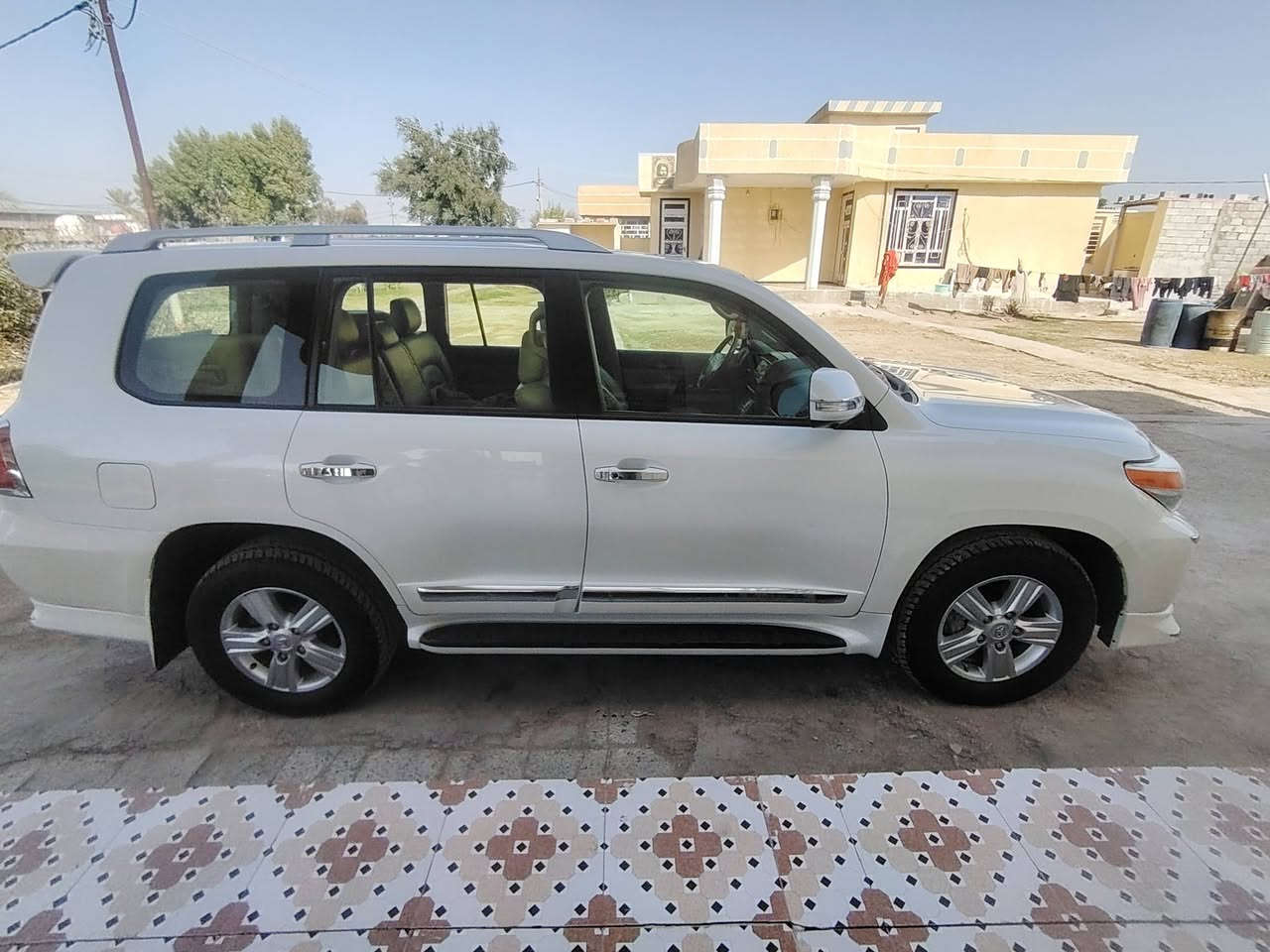 سلام عليكم  لاندكروز البيع
موديل (15)
بريم
مكفوله
السعر 420
***********
