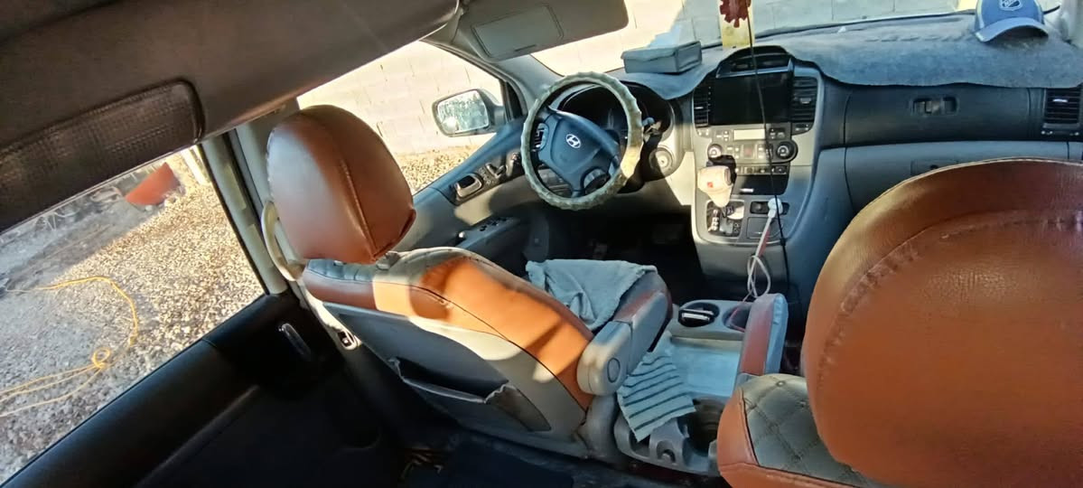 السلام عليكم
هونداي انتروج للبيع السياره ٨ راكب
محرك مكفول
كير مكفول
السياره فول مواصفات عدى البصمه فقط
مكفوله كفاله عامه فقط صبغ بالجاملغ الخلفي
السعر 135 سونار مرفق بالصور
للاستفسار
***********
