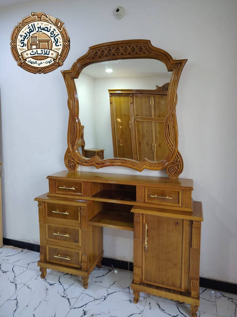 غرفه زان انتاج معمل نجارة نصير القريشي للأثاث 🎖

1.غرفة 6 ابواب طابقين صاج ٥ملم 

2دوشمه خياط عمل يدوي 

3.متوفر جميع المديلات باسعار مختلفة

4.نجارة عراقية 100‎%‎🥉

5.القاعدة بلوك 14 ملم

6.طابورية اضافيه هديه🎁

7.ارتفاع الكنتور ٢٧٠سم⬆️

8.عرض الكنتور ٣٦٠سم↔️

9.صبغ حراري مقاوم الرطوبه والحرارة 

10.زاويه ملابس كنتوريه برتفاع الكنتور

11.جميع الاكسوارات زان مصري ثقيل
🔹️🔹️
ملاحظة:اختيار النقوش مع لون الصبغ مع لون الدوشمه حسب اختيار الزبون
👇👇👇
العنوان/ واسط كوت حي الجهاد شارع النجارين معرض نصير القريشي ابو ضياء 
***********☎️ للإستفسار والحجز ارسال صورة المديل
