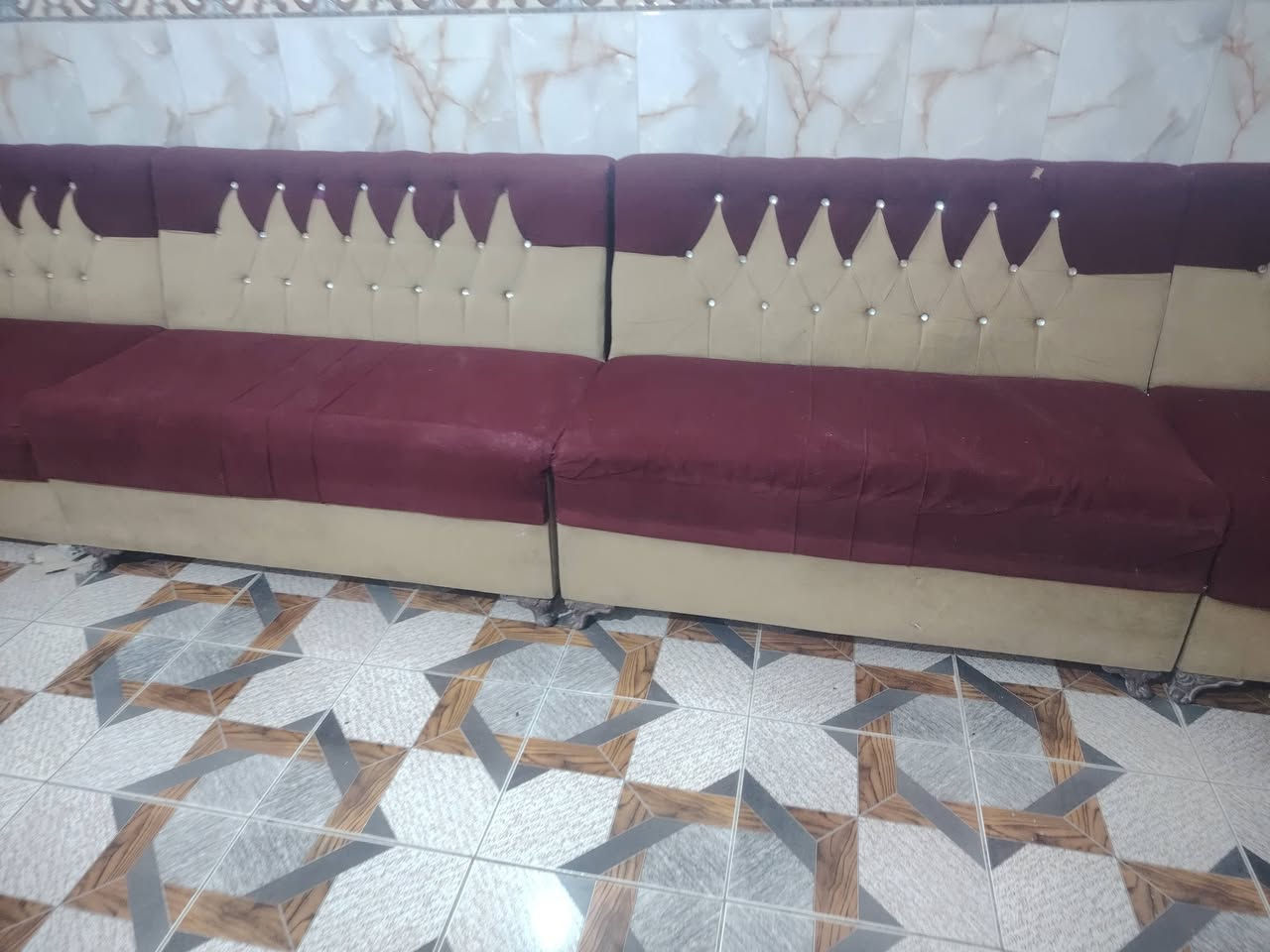 السلام عليكم عندي هاذه التخم اريده للبيع السعر 100للأستفساࢪ اكثر الاتصال ***********
