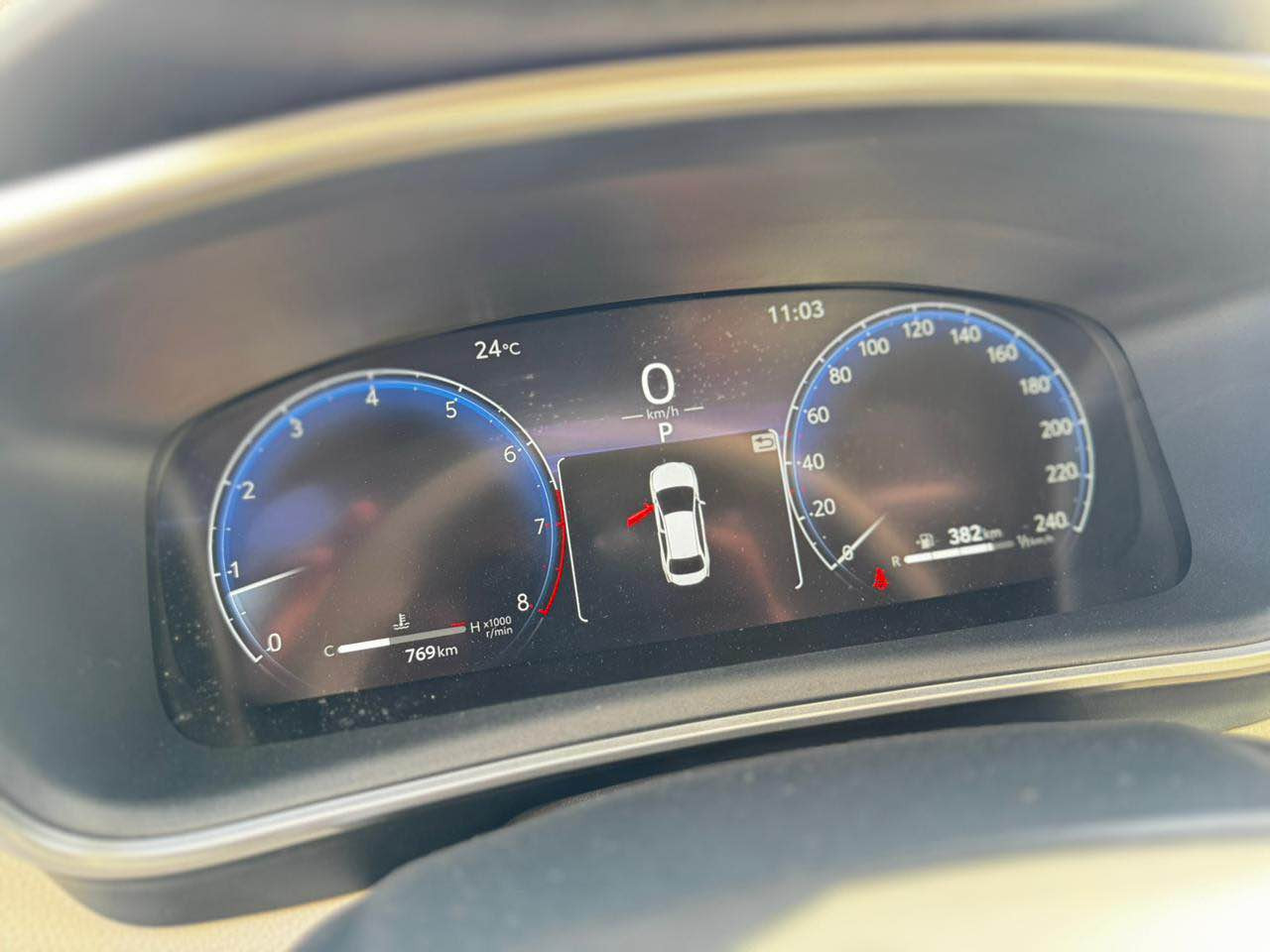 ‎  
تويوتا كورلا ساز

رقم اربيل 

موديل   : 2025

المحرك : 4 سلندر - 1800 

اللون     : الابيض 

العداد   : زيرو    800كيلو 

المواصفات :

#سلايت كامل المواصفات 

بصمة تشغيل . شاشة معلومات كبيره . كاميرا خلفيه . حساس امامي خلفي . عدادات ديجيتال. ويل 17 . تحكم ستيرنج . مقاعد مخمل لونين . اضويه اماميه ليد . كشافات اماميه ليد . ABS . ايرباج . نظام مانع انزلاق . 

 

203$

:

*********** :

 واتساب 📞 بغداد, العراق
