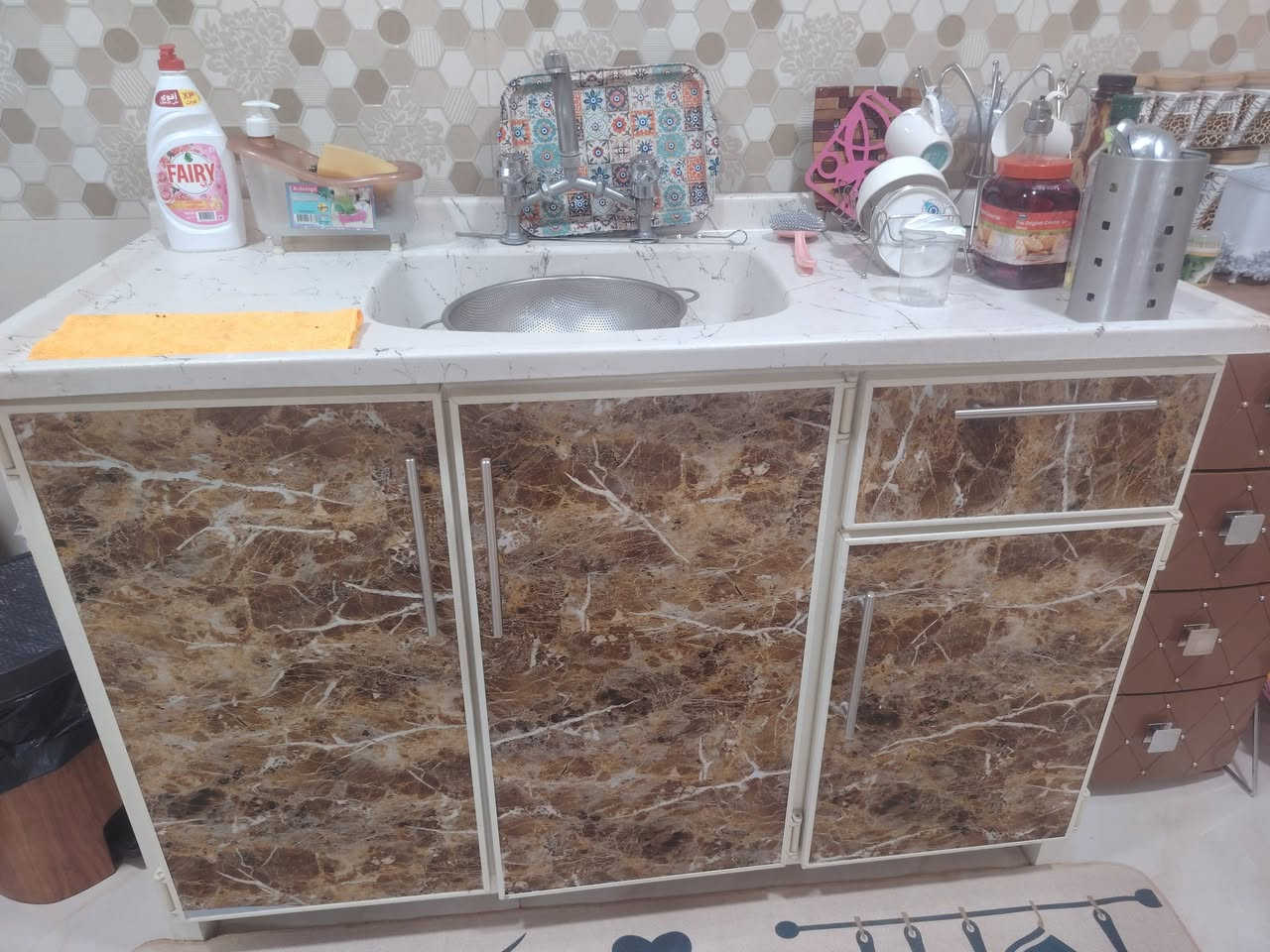 السلام عليكم عندي طباخ مصري ٤ عيون وهو فرن وثلاجه ١٦ قدم بيكو وتلفزيون ٤٩ انج وسنك ٣ باب وكلهم جديدات وهذه صورهم
مكاني بغداد مجمع بوابة العراق مقابل الزوراء

شباب ملاحظه التواصل على الرقم
***********
متوفر اتصال+واتساب
غير موجود على الفيس
