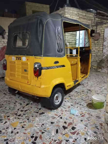 السلام عليكم عدي تكتك ديفي اس تكتك جديده وخير من يم الله ماعوزه نقص برغي كبل للشارع مكفوله من الضربه وسبغ والمعجون تكتك 20شهر 12يعني داخله بل واحد وعشرين وكيله بشارع بغداد مكاني ميسان حي الحسين الجديد رقم الهاتف  ***********
