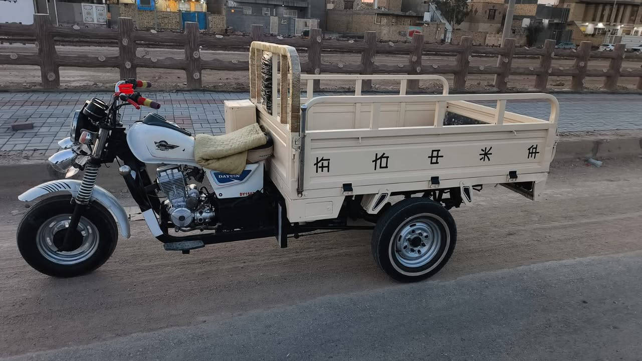 سلام عليكم ستوته للبيع موديل 20محرك 26مكفوله كفاله عامه دراجه ربع ماذب عليه.مكاني رفاعي للستفسار علا رقم ***********
