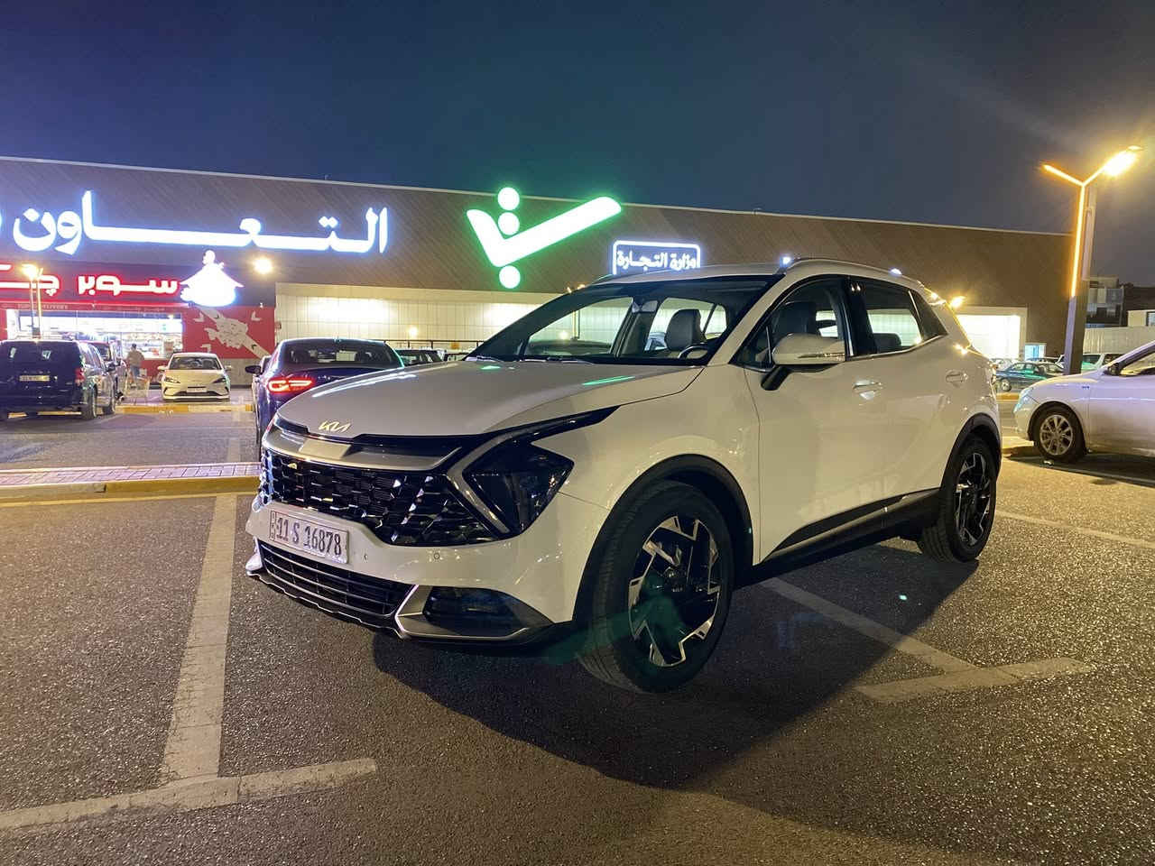 من رخصة الادمنية.    سبورتج ٢٠٢٣ خليجي بصمة تشغيل وبصمة أبواب تشغيل عن بعد تدفئة كشنات وتدفئة ستيرن كشنات الامامية ٢ كهرباء منافذ  شحن ٢بلكراسي  الخلفية مري شفط اشاير بلمري شفتات ستيرن شحن وايرلس هند بريك بصمة اوتو هولد ٣ انضمة قيادة  ماشية ٤٠ الف  السعر ٢١٣٠٠ يعني ٢١٣ ورقة بيهة مجال بسيط مكاني بغداد شهدا البياع السيارة مكفولة من ضربه وصبغ وتبديل وفتح بيهة كرت صغير بلجاملغ  الأمامي جهة السائق مأشر بلصورة علة كد إصبعين للاستفسار سيف ***********
