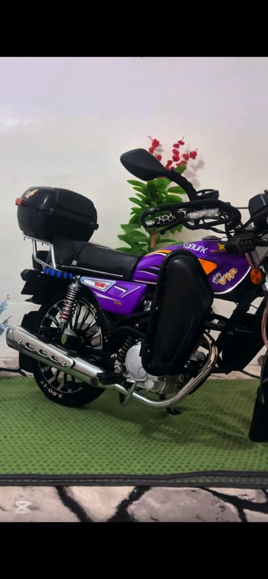 السلام عليكم
موطور للبيع سيفان سونك
موديل 2025
محرك 150
تشقيل عن بعد 
الموطور شرط جديد 
مني فيس +وصل شراء بي 
الموطور فول مفول 
السعر خاص او اتصال ع رقم ***********
