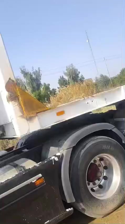 للبيع عربان اوربيه ومحدثه شاصي 16 دناكير 14 جوبلس برميل تخم تاير ستونه شدينه بريك جديد كهربائيته جديد 4محاور اثنين تعليك الاول ولاخير الاستفسار الاتصال عل رقم *********** مكان بابل حله
