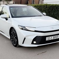 كامري LE • ٢٠٢٥ • ٩٠٠٠ كم