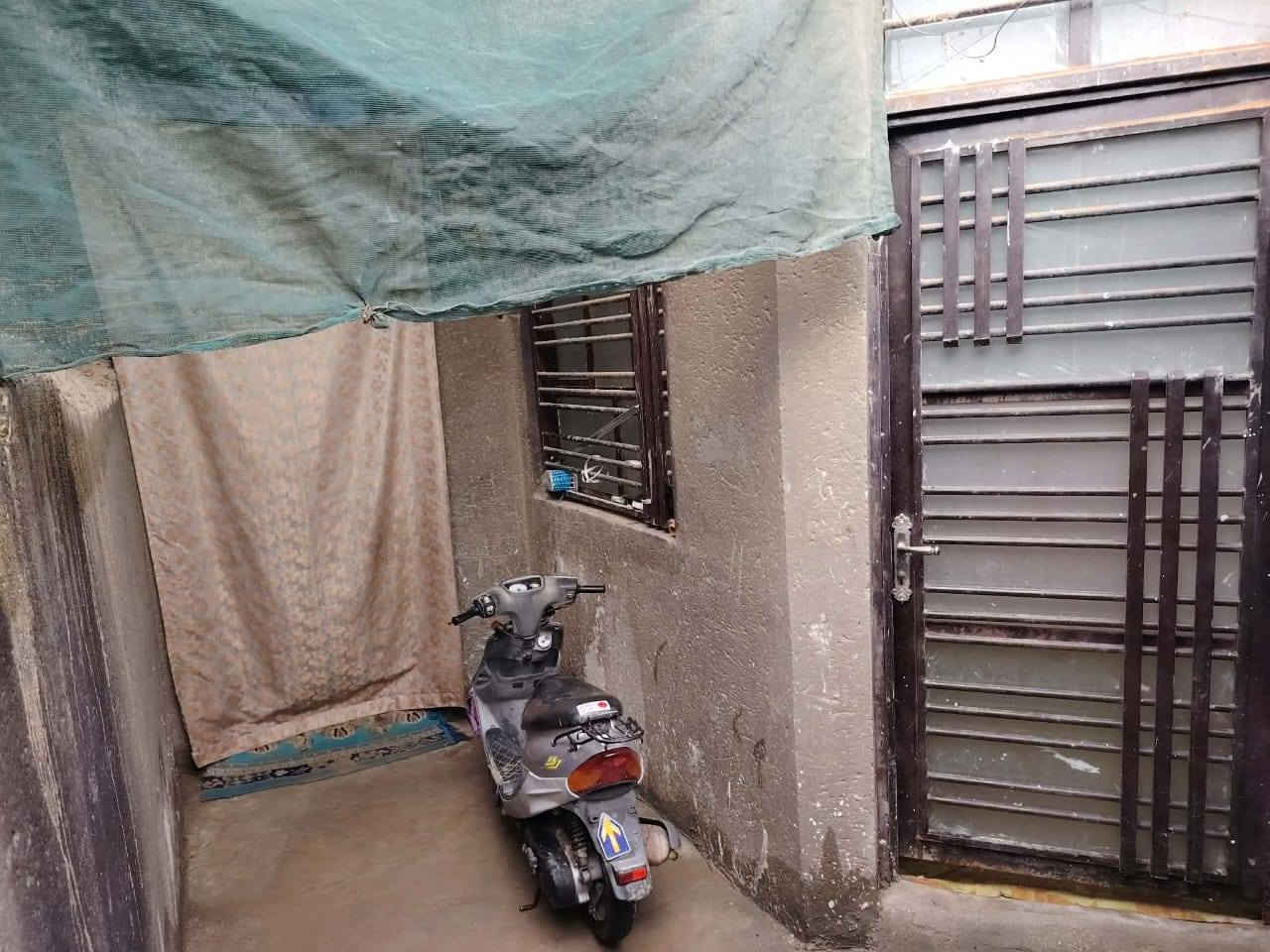 🌺اللهم صل على محمد وال محمد🌺

#دار سكن في الشراكية 

#المساحة 120 متر طابق واحد

 غرفة وصالة  وبراني ومطبخ وصحيات داخلية وخارجية وطارمة 
 

#السعر 62 مليون مع المجال  

للاستفسار اكثر عن موقع العقار الاتصال على الارقام التالية او مراجعة مكتب عقارات المختار شارع زمزم قرب حسينية السيدة زينب عليها السلام مجاور عمارة ابو بسيم 

*********** يوجد واتساب 
*********** يوجد واتساب
