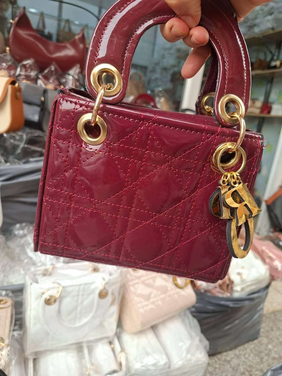 متوفر


**إذا كنت صاحب هذا الإعلان وتريد حذفه لأي سبب، رجاءا أرسل رسالة إلى الدعم الفني**