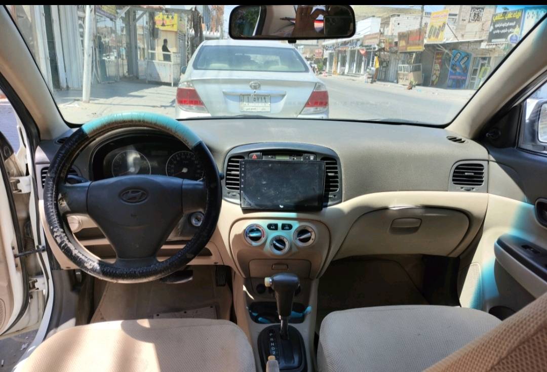 تحية طيبة 
اكسنت موديل ٢٠٠٩
بيها دحجات وبارد والسنوية ساقطة 
السعر 82 وبيها مجال 
المكان النجف الأشرف / الكوفة. 