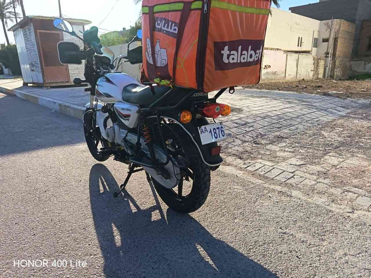 السلام عليكم دراجه بوكسر 2023 طالعه ب2025 دراجه مكفوله من مكينه وكلشي ماشيه 18 الف مرقم بغداد بسمي تحويل ثاني يوم مكاني بغداد مدينه الصدر  رقم *********** السعر 2450
