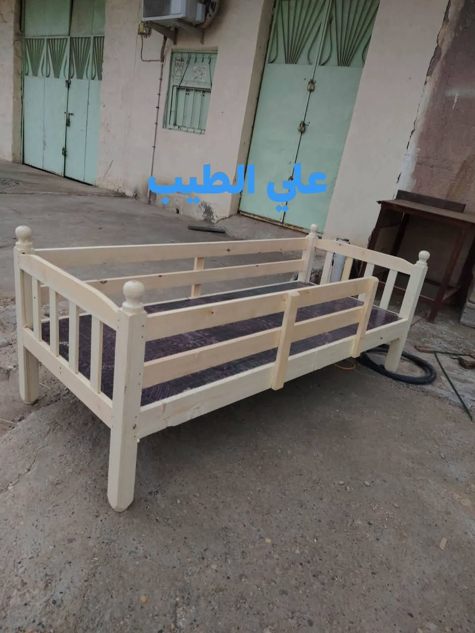 مرحبا اعزائي الكرام سرير  نفرين شغل ثقيل انج ونص وتنفيذ حسب طلب الزبون للاستفسار ***********
