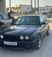 بي ام دبليو 525 • ٦ سلندر • جير عادي