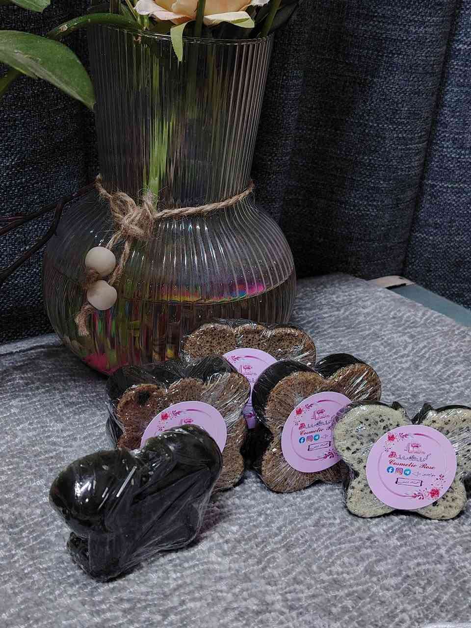 ✨ خلطة العناية بالبشرة مع الصابون الخاص ✨

دللي بشرتج بعناية مميزة تعطيها جمال ونضارة واضحة.✨

خلطتنا تساعد على التخلص من التصبغات وتساهم في التقليل من الحبوب وآثارها، وتمنح البشرة إشراقة ونضارة طبيعية تخلي الوجه يبين أنعم وأجمل.✨

ويجي وياها صابون خاص للبشرة يساعد على تنظيف الوجه بلطف ويعزز إحساس النظافة والانتعاش.
خلي بشرتج تحچي عن جمالها ونضارتها ✨

📩 للطلب أو الاستفسار راسلونا خاص.


**إذا كنت صاحب هذا الإعلان وتريد حذفه لأي سبب، رجاءا أرسل رسالة إلى الدعم الفني**