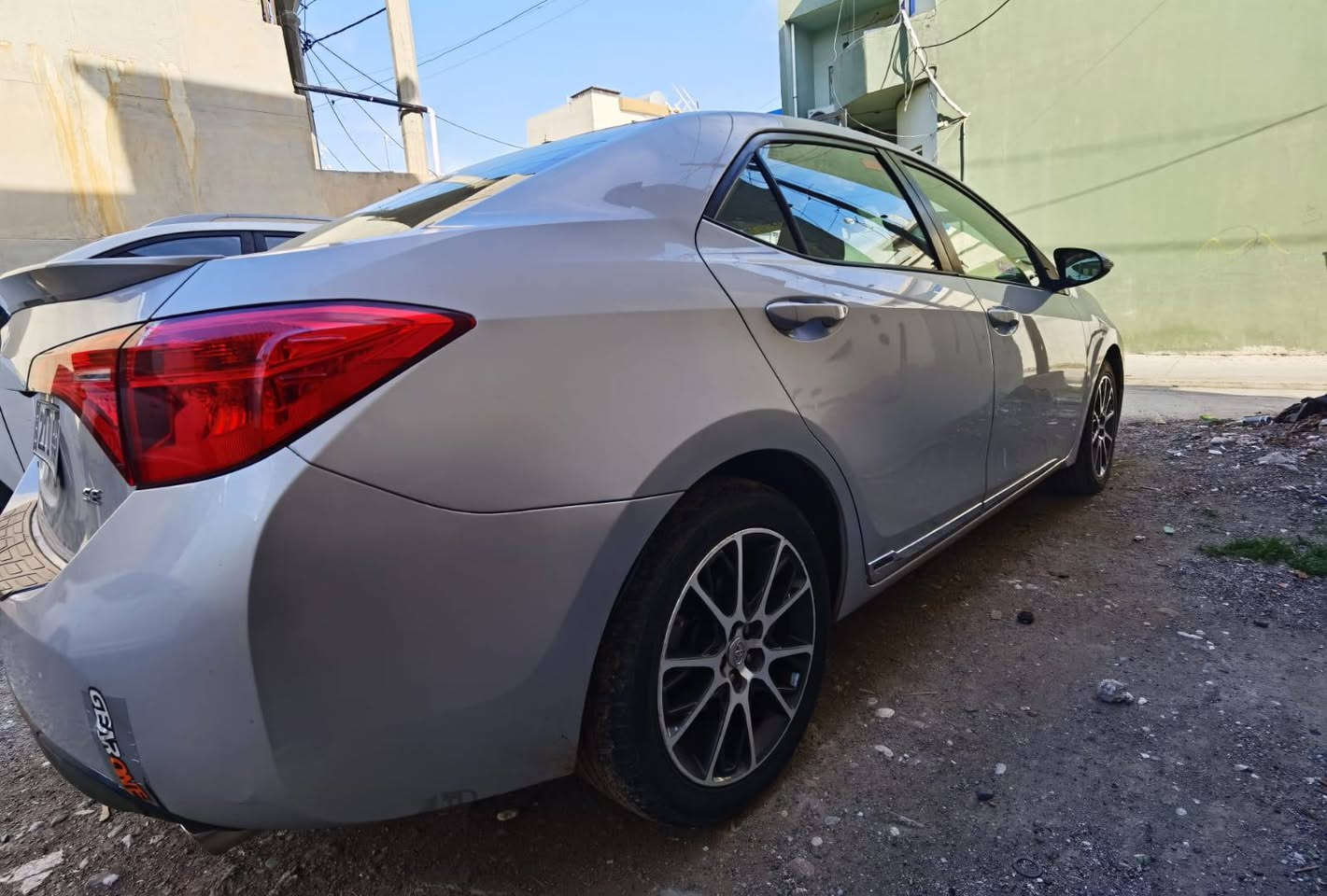 كورلا2017 se+plus
فول1/1
⚜️فتحه 
⚜️بصمه 
⚜️شفتات ستيرن
⚜️ كشن جلد ومخمل
⚜️ 3وضعيات قيادة ( نورمال"eco"sport ) 
⚜️ شاشة وكامره خلفية
⚜️نظام رادار تنبيه اصطدام
⚜️مثبت سرعة
Full Options
باقي مواصفات معروفة
بونيد مبدل چاملغات مصبوغه
محرك فقط كازكيت مبدل لا صرف لا بخار بشرط
دفتر بانزين موجود 
سيارة كامل ما تحتاج دينار مصرف 
ماشيه 160 
سعره 146 مكان كركوك


**إذا كنت صاحب هذا الإعلان وتريد حذفه لأي سبب، رجاءا أرسل رسالة إلى الدعم الفني**