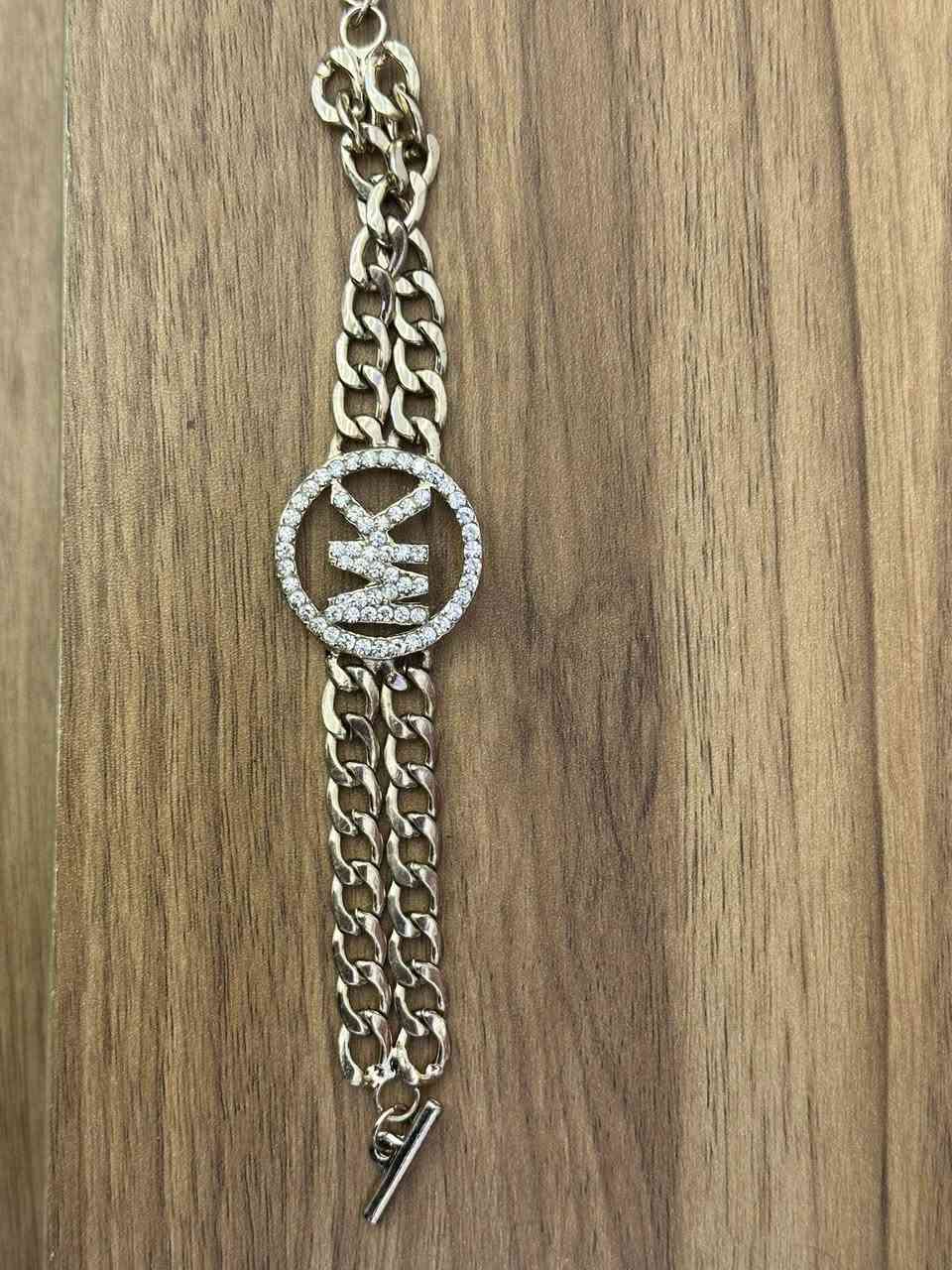 قطع اصلية للحجز والاستفسار خاص 

@highlight


**إذا كنت صاحب هذا الإعلان وتريد حذفه لأي سبب، رجاءا أرسل رسالة إلى الدعم الفني**