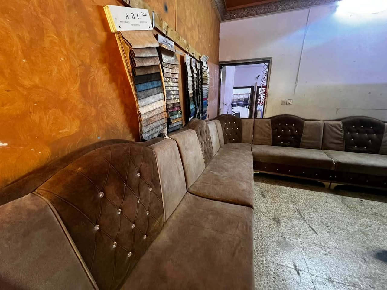 السلام عليكم للبيع ديوان تركي 7 امتار ونص
الاسفنج جيد جدا  القماش نظيف  مابي اي عيب
السعر على خاص


**إذا كنت صاحب هذا الإعلان وتريد حذفه لأي سبب، رجاءا أرسل رسالة إلى الدعم الفني**