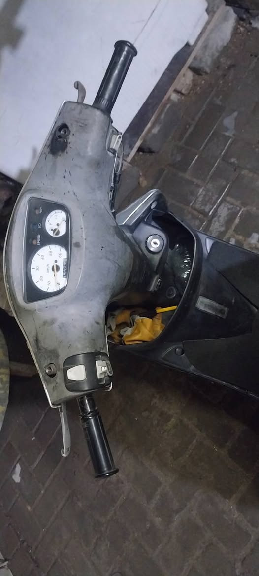 دراجه بيجي نظيفه كفرات بلادي  مختمات قبق بانزين بصمه كلشي شغال كهربائيات سلف هندر كل شغال مكينه ناعمه وخير من الله السعر 300 وبيها مجال مكاني بغداد متواجد فيس واتساب ***********
