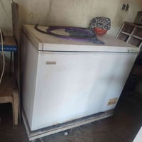 عندي براد ثلاجه للبيع سعرهم براد 125سعر ثلاجه 75بيهم مجال شراي يخابر ع...