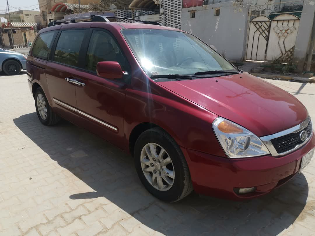 السلام عليكم 
سيدونا 2006 EX
فول مواصفات
مصبوغه حزام 
ترهم بيع أو مراوس
مكانه الِديوانيه 
للأستفسار 
***********
