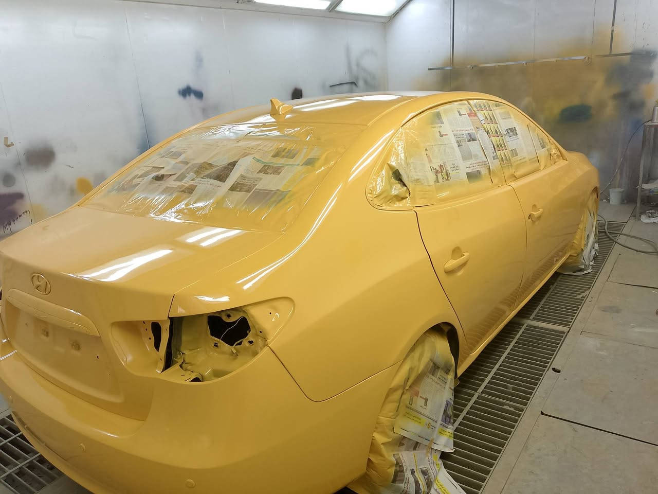 عرض خاص 
صبغ سياره صفره معه سوادات معه وياله 
500الف فرن نوعيت الصبغ جنرال 
عنوانه الحسينية مال راشديه قرب ابوسمير 
هاتف ***********واتساب مفتوح
