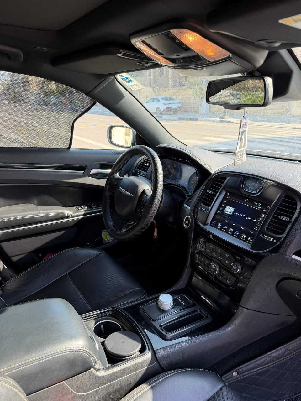 السلام عليكم ..
للبيع كرايسلر اوباما S300 موديل 2022 خليجي وكالة أعيان ( كويت )فول مواصفات للأخر (رادار امامي اشاير بلمري نقط عمياء بردة خلفية تدفئة تبريد كشنات حساس امامي خلفي سيارة فول للأخير ماشية ٤٧٠٠٠ الف كيلو متر رقم بصرة بأسمي مكفولة كفالة عامة من الدعامية الامامية الى الخلفية جداً جديدة
السعر :- 365 ورقة يعني 36000 💲 
للأستفسار :- ***********
مكاني محافظة البصرة
