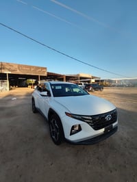 توسان 2022 • بدون رقم حره • وارد امريكي