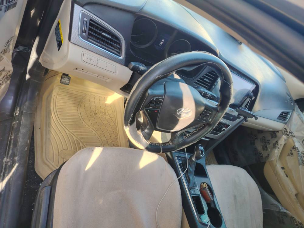 سوناتا ٢٠١٧ امريكي حادثها بنيد وجاملق بدون دواخل محرك جديد مامفتوح سنويه ٢٠٢٨ رقم سليمانيه بأسمي تحويل ثاني يوم سياره كامله من كلشي نقصها تبريد بس ينزل من سعر السياره الفلوجة, الأنبار


**إذا كنت صاحب هذا الإعلان وتريد حذفه لأي سبب، رجاءا أرسل رسالة إلى الدعم الفني**