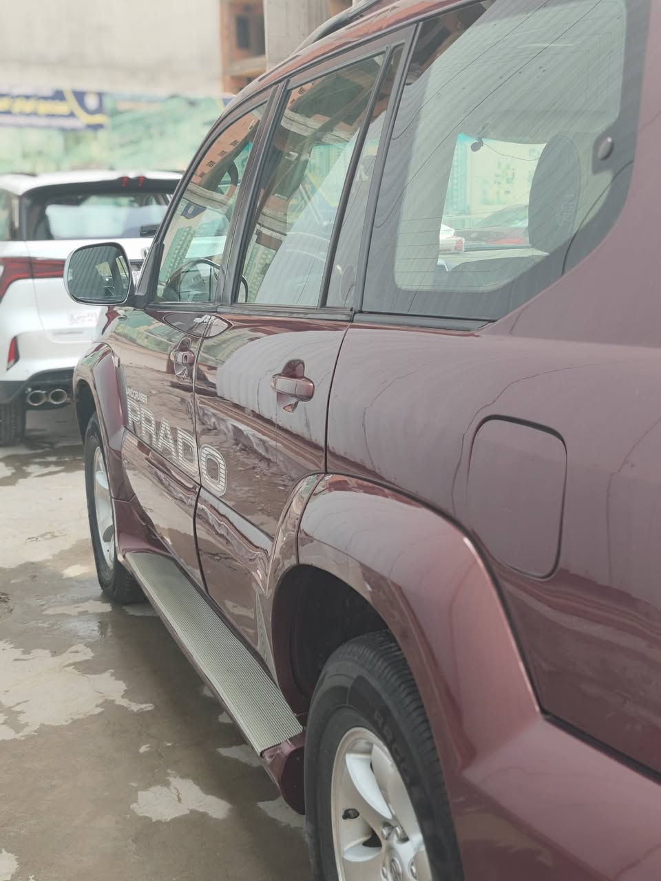 لاند كروز برادو
موديل 2008 
كير ومكينه بلاد مامبدل بيهن اي شي
محرك 4000  V6
لون احمر ماروني 
شاشه اندرويد 
سبير تعليك
دبل تانكي
لايتات Led
جام كهربائي اوتو كلهن
7 راكب 
دوشمه جديده 
تخم تاير قبل فتره مبدله يعني جديد
تحكم ستيرن 
مكفوله كفاله عامه
لا بارد ولا صبغ 
سعرهه........(174)........
مكاني بغداد الدوره 
***********واتساب 
***********
