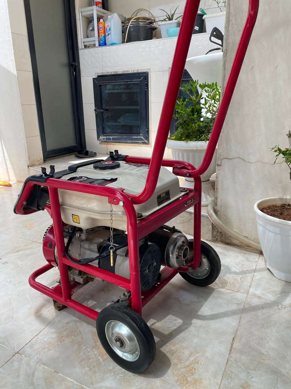 مولد كهربائي بانزين / 8أمبير
محرك هوندا اوربي / 2kv

السعر 350 الف 
***********/ كركوك
