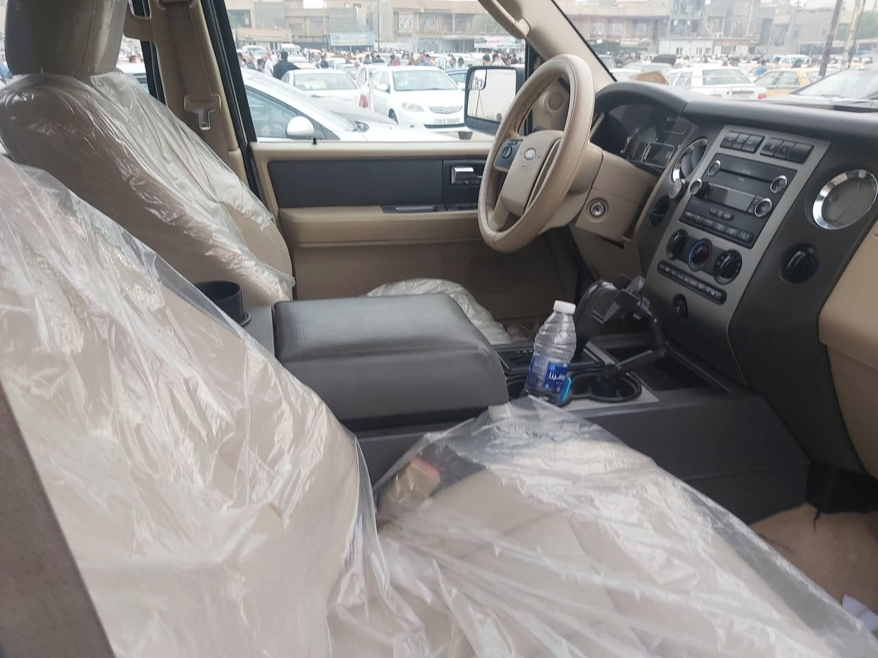 فؤرد اكسبديشن ٢٠١٢خليجي وكالة نيفا  X  صبغ بنيد وجاملغ بدون ضربه
محرك ٨ سلندر حجم 5.4 محرك مرغوب
گير و محرك بشرط  مابي عطل و صرف و دخان و صوت بشرط 

سياره حيل نضيفه  جديده 
(  - داخل اصفر - ٧ راكب - كشن كهرباء -تبريد مركزي ٣ قطع - سكليتر كهرباء - كود باب - حساس - كاميرا - تك اكسل -فوليوم - تحديد سورعه )
٤ تايرات ويل جديد   سياره بدون مصرف جديد
سنوي جديد بأسمي تحويل و غرامه بشرط 
گير و محرك و كهربايات كله بشرط 
السيارة باسمي سنوية حتى ٢٨ و هزة و الفحص كلهم جديدة  تريد التحويل او وكالة نفس يوم  حاضر 
مكان -  الدوره حي الصحه     سعر: 140$
هاتف 📞 📞📞***********
