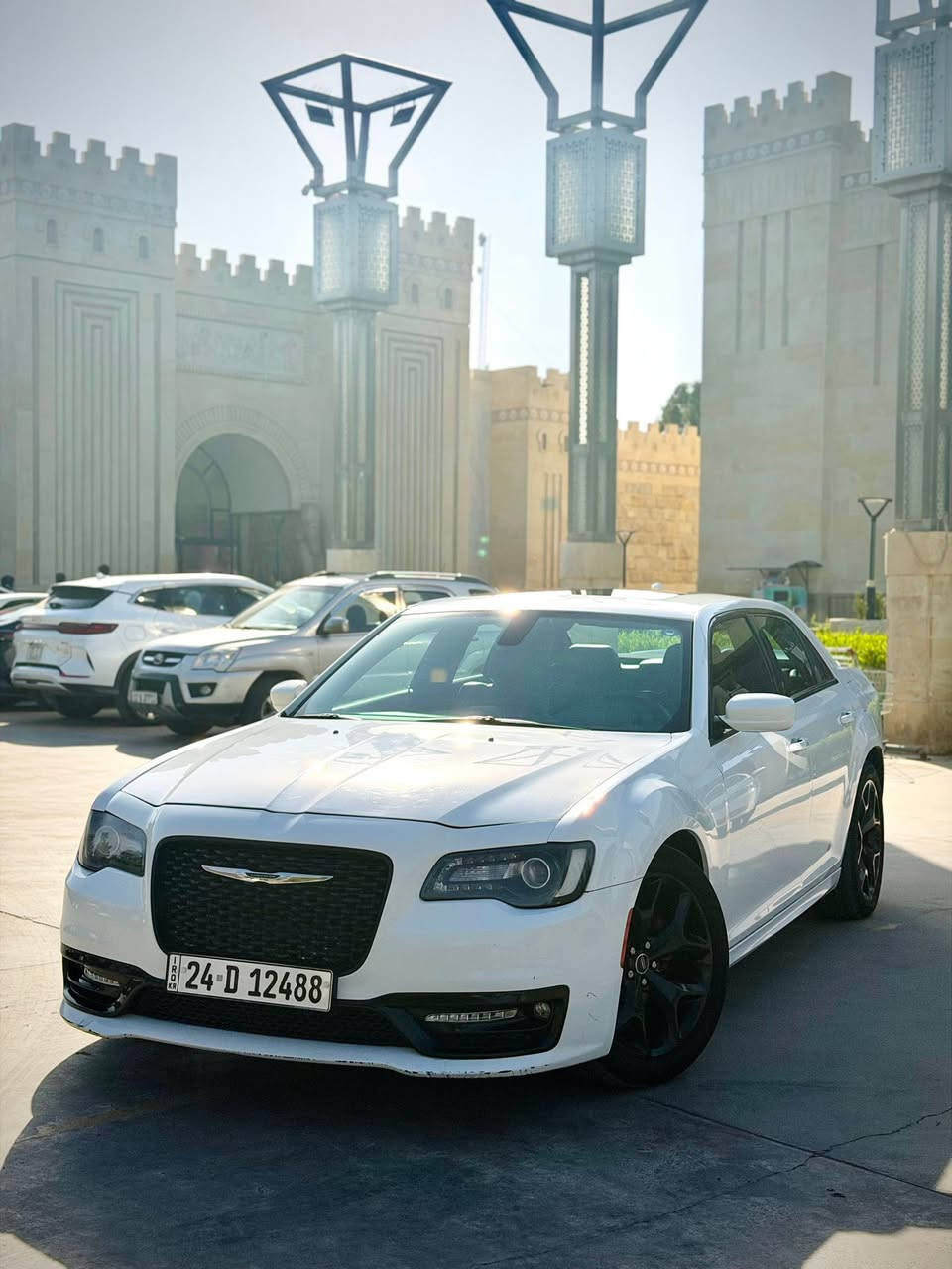 للبيع كرايسلر 300S 
المواصفات معروفة 
 الموديل: (2018)
 السعر: 215$ و بيها مجال بسيط
 المحرك: (V6😎) + تو ويل
 اللون: (ابيض)
وارد: ( كندي )
السيارة داخلة كلين وارد كندي بدون ضرر
صار بيها جاملغ يمين و بنيد داخل العراق
و بيها بارد بالجاملغ الخلفي و بارد بسيط يم قبغ البانزين
‼️بدووووووون دواخل‼️
الممشى : 178 الف
واتساب متوفرر📞 
للاستفسار: ***********
