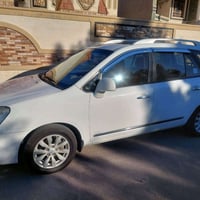 كيا كارينز • ٧ راكب • ٢٠١٢