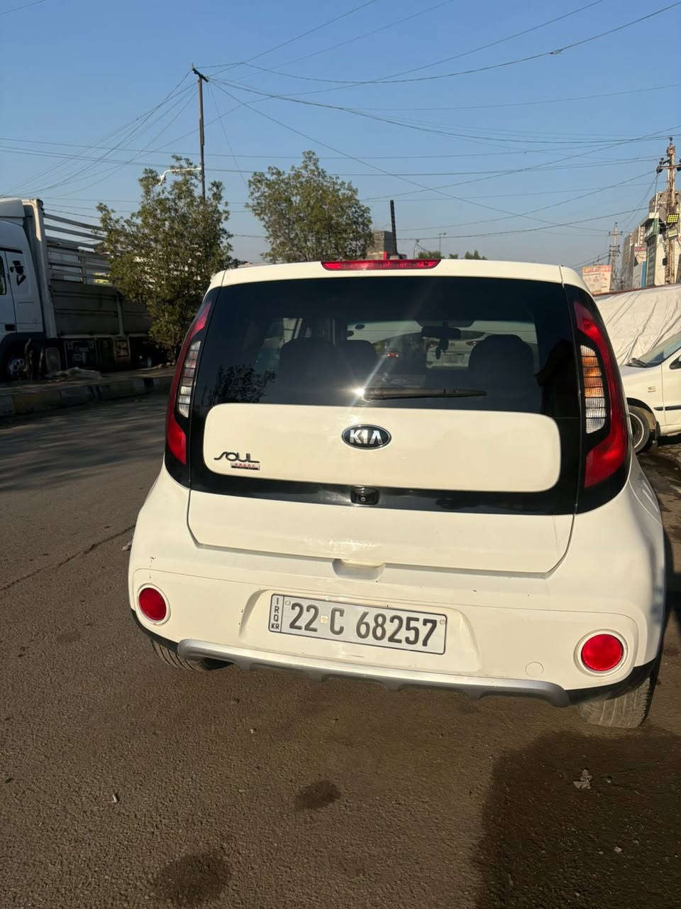 السلام عليكم 
صول ٢٠١٨ 
رقم ( اربيل ) 
اللون ابيض 
بدون صبغ 
بدون ايرباك 
حادثها مرفق مع الصور 

KNDJP3A55J7901370

السعر ١٣٠ وبيها مجال 
العنوان بغداد حي القاهرة خلف تانكي الماء 
للتواصل مع صاحب السيارة 
***********
