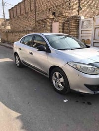 رينو فلونس لبيع او مرواس موديل 2013 مكينه وكير جديد نقص صدر بس تبريد ش...