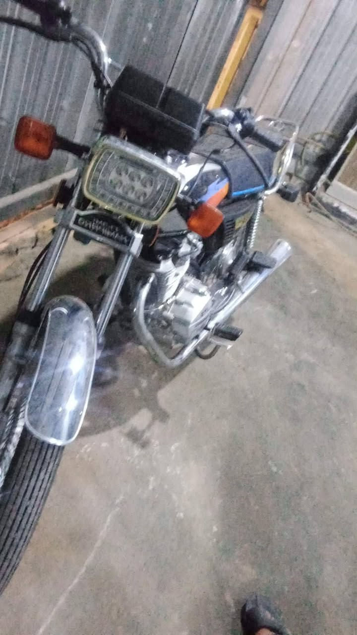 للبيع نامه برو وراق اصولي موديل 21 مكفول من ويل للويل صارلي 3 اشهر مامشغله  مضمومه محرك مامفتوح  سعر 875 بيه مجال مكان كوفه
ملاحضة الوياله عوزهن تصفا فقط والبقيه بكفالتي ***********
