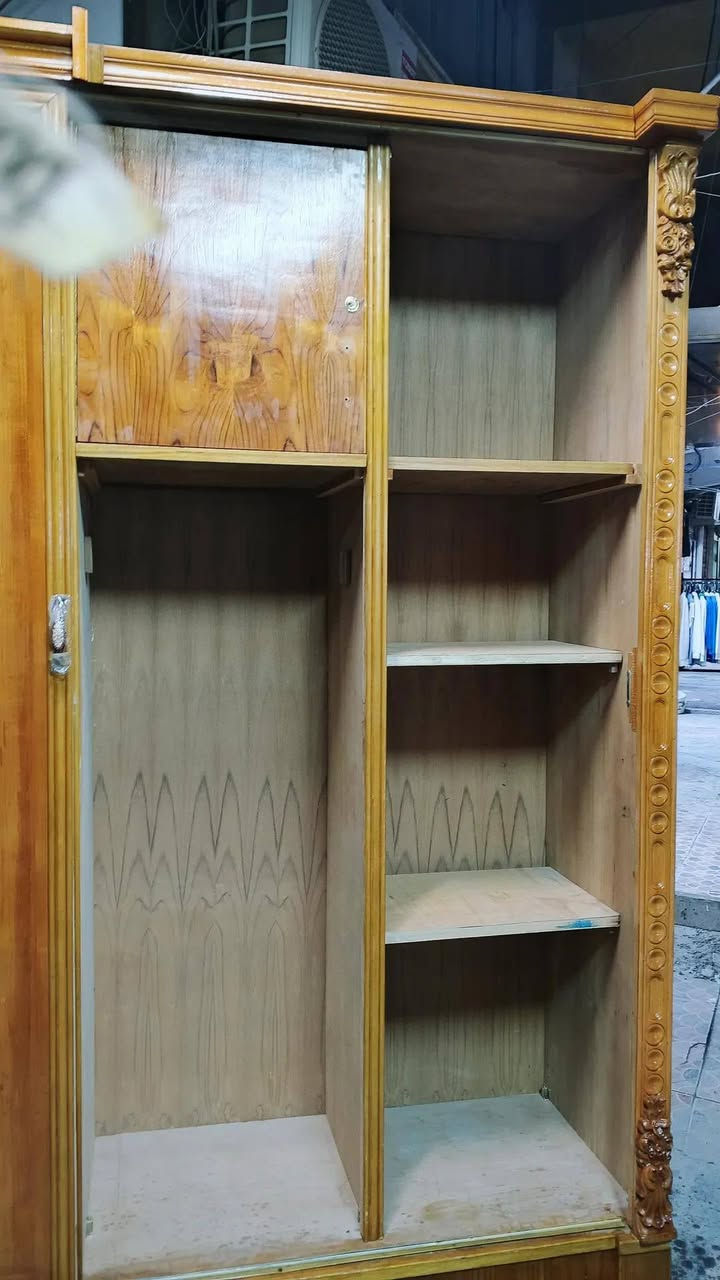 غرفة نوم مستخدمه سلايد  وبيبان  صاج تزكام درجه اولى دنك زان مصري  نقش زان ضهر كنتور  ضب براغي جرجوبه العنوان بغداد موبايل ***********لدينا خدمة توصيل بكروه
