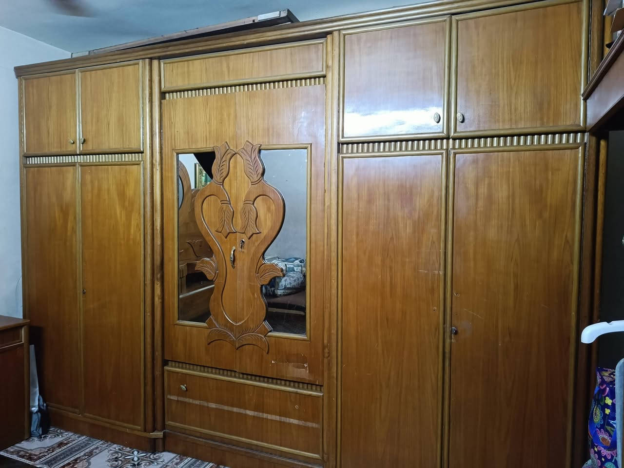 سلام عليكم ورحمة الله وبركاته
غرفة اخشاب ام الملحق السعر 600 الف 
جربايه طابقين حديد السعر 50 الف مع دواشكها 
هيتر كهربائي شغال السعر 30 الف 
صوبه نفطيه كيرونه شغاله السعر 40 الف


**إذا كنت صاحب هذا الإعلان وتريد حذفه لأي سبب، رجاءا أرسل رسالة إلى الدعم الفني**