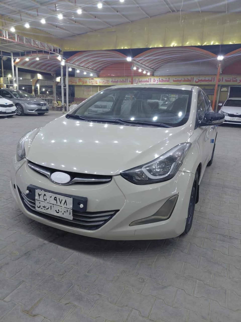 سلام عليكم سياره نوع النترا موديل 12 فول مكينه وكير وتبريد خير من الله مصبوغه كولهه مكفوله من تبديل وضربه وكلبه رقم اربيل تريد وكاله تريد تحويل حداديه ٧٠ بل ١٠٠ السعر ٩٠ وبيها مجال حك جيه مكان سياره نجف *********** النجف, العراق
