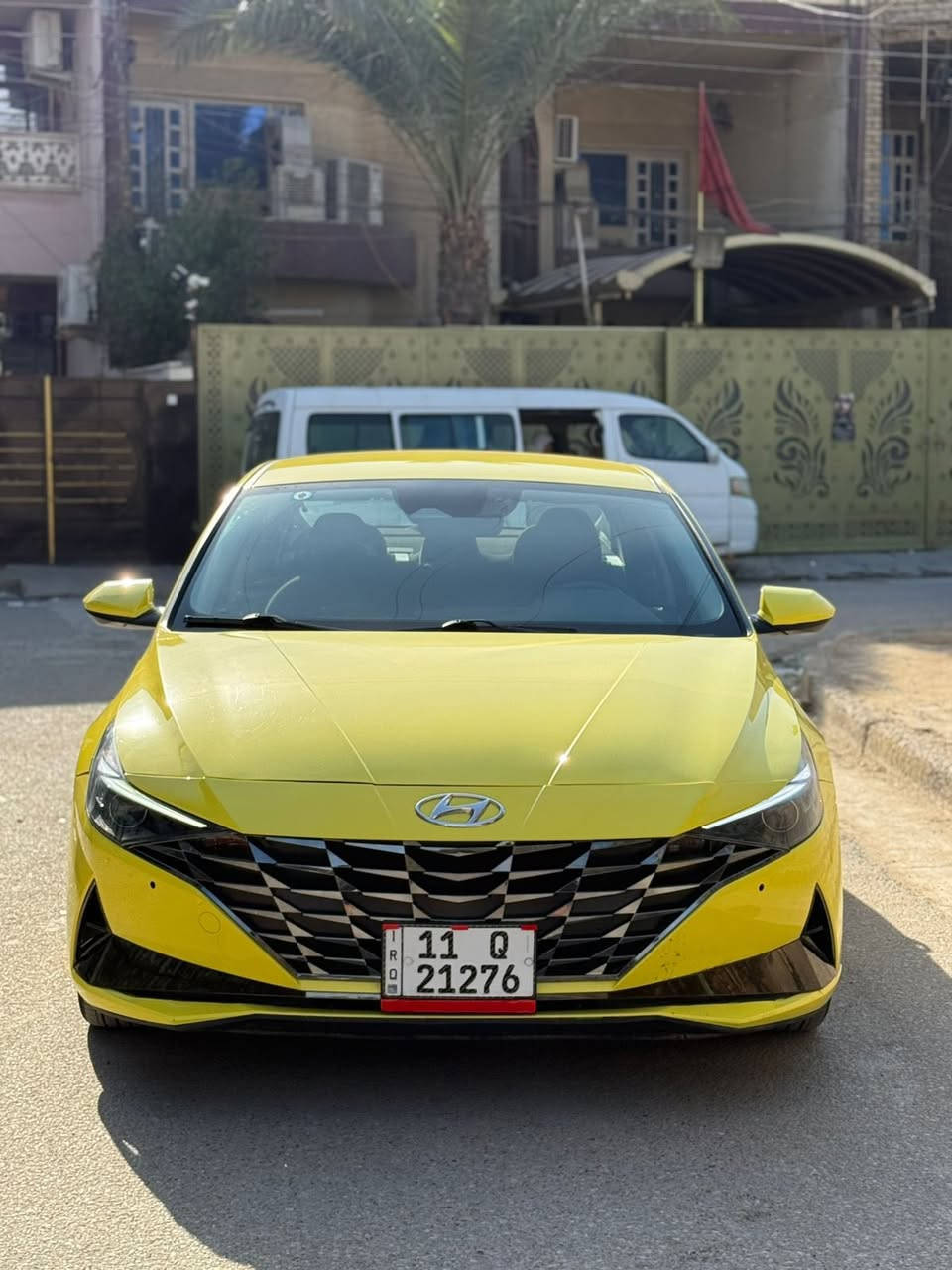 السلام عليكم هونداي النتره لبيع موديل 2023 لون اصفر ليموني خصوصي 
مرقم بغداد وجاهز تحويل شوكت ما يعجبك بسمي 
تبديل بنيد فقط 
مواصفات فول ماعد الفتحه
محرك 2000 Doch دوش
بصمه تشغيل وابواب وجنطه.
صندوق ذكي يفتح عند الاقتراب
لایت زینون عدسات بلادي + Led
کامره دوراه
اشاشة لمس متصله مع عداد دجتال
Android Auto Car play تدعم نظام
اناره داخلیه محيطيه متعددة الالوان
رادارات 360 درجه
رادار جانبي النقطه العمياء
رادار خلفي !!
رادار امامي.
تحديد مسار + سياقة آليه
توقف ذاتي
عند الاقتراب من سياره
فول تحكم ستيرن
کروز مثبت سرعه
تبرید شاشه بیانو منفصل
اثلاث وضعيات قيادة
Sport-Normal-Smart
اوتو هولد @
Usp/Aux/12 منافذ
انظام ABS مانع انزلاق
شاشه ظبط بل دشبول
السعر 141 وبيه مجال قليل 
للاستفسار ***********
