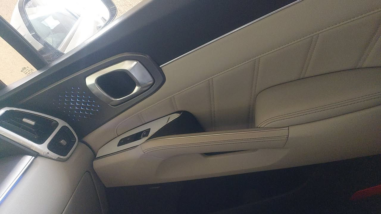 السلام عليكم سورنتو 2021 فول مواصفات 1/1 للبيع ماشيه 89 قابل للزياده السياره بيها ضمان شركه اي عطل تصليح مجانا بالشركه 
السعر : 295 $ وبيها مجال بسيط  رقم بغداد تحويل ثاني يوم 
السياره مكفوله عدى بارد وتكحيل بسيط باب الصدر بدون صبغ 
صور الحادث موجود قبل التعديل 
الاتصال / ***********  واتساب 
المواصفات .......
4 كاميرات + حساسات 
مري شفط 
ترحيب 
بانو راما 
6 سلندر 
فور ويل 
هاند بريك كهرباء 
كير موس 
كاميرات بالدشبول عنده فتح الاشاره يمين ويسار 
داخل جلد 
كشنات تدفئه تبريد 
كشنات كهرباع 
مكانات شحن بالكشنات 
وشحت واير لس 
٣ قطع تبريد 
بردات خلفيه 
واكو اهواي مواصفا بيها .....
