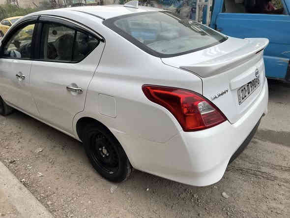 السلام عليكم نيسان سني هندي بليته زركه موديل 2024السياره كفاله عامه ماشيه 36كيلو كبات الشركه بعدهن بل جيس سياره جديده وتراي زيرو بسمي شخصيا هزه ورقم جديد تحويل فقط ماسوي وكاله السعر 128وبيهه مجال اي ستفسار***********مكاني بغداد الشعب 
اخوان مكلف بل نشر
