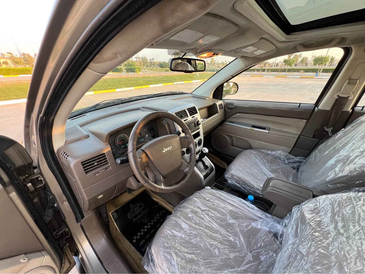 السلام عليكم
السعر فقط 69 📍ومجال
للبيع او مراوسه برقم شمالي جيب كومباس موديل 2007 محرك 4 سلندر حجم المحرك 2400 السياره فول فول مواصفات 1/1 السياره گير محرك طخم تايرات كله شرط كهربائيات كلها شرط السياره بيها 3 قطع صبغ بدون دواخل وبدون ضربه سياره جاهزه وحلوه تحويل تريد او وكاله حاظر وغرامات شرط السعر 69 ورقه ومجال وعليها 300$ دولار غرامه ينزل من السعر مكان السياره اربيل للتواصل الاتصال
***********- بي واتساب
***********- بي واتساب
*********** أربيل, العراق
