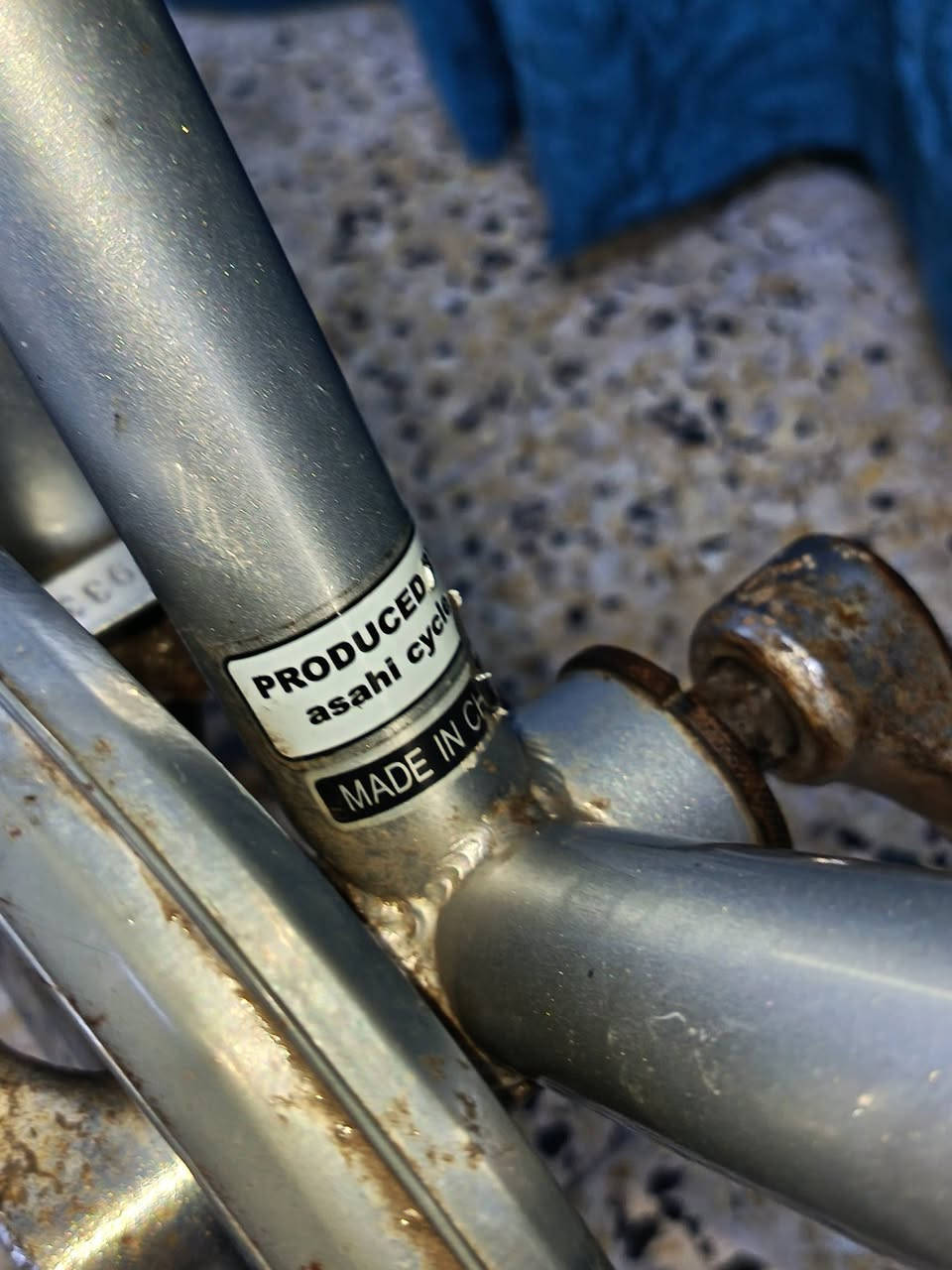 سلام عليكم شباب.بايسكل لبيع  سانتوس  لمكان بغداد لبلديات  لبايسكل شباب نضيف سعر70وبي مجال بسيط.. رقم  لاهافت     ***********
