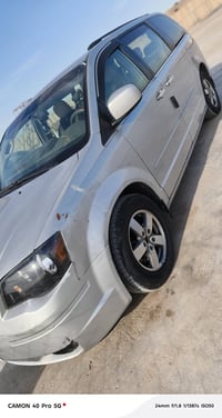 كلايزر مديل 2008محرك 3800سيارة خير من الله 7راكب كشنات كهربائيه وجلد و...