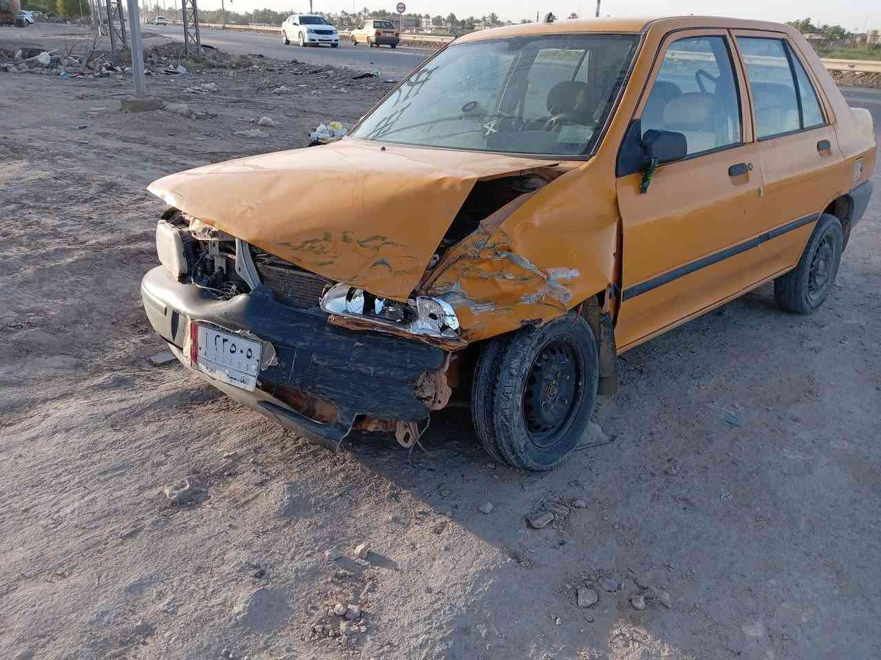 السلام عليكم سايبه 18 هذه الحادث لي بيها مبدل بيها جاملغات ثنين وبنيد ولغد صفحه وحده وبدنه وقبق جنطه سنويه منتهيه من 23 تبريد شغال مكينه وكير جدد تايرات نص عمر اذا اكو مراوس اراوس راس براس فقط 
سعر 25 وبيها مجال


**إذا كنت صاحب هذا الإعلان وتريد حذفه لأي سبب، رجاءا أرسل رسالة إلى الدعم الفني**
