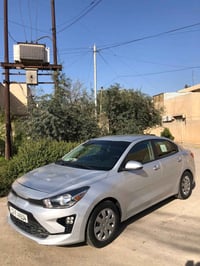 كيا ريو 2022 ماشية 71 الف  السعر 119$  محرك 16دوش مواصفات نص فول السيا...