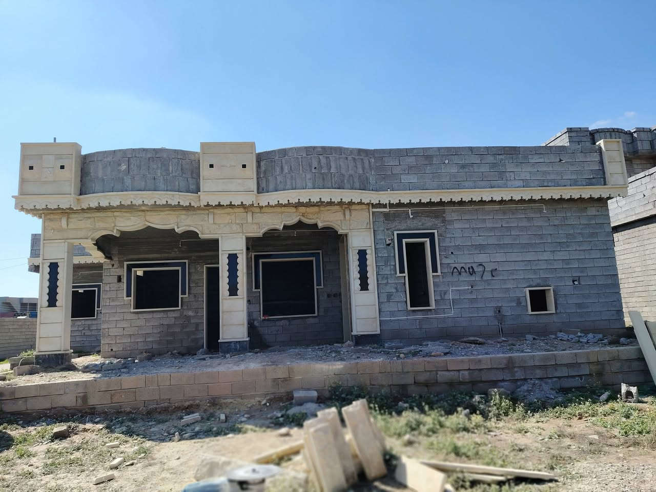 السلام عليكم ورحمة الله وبركاتة كادر حجر حلان بانسب السعار شغل هندسه ورقم واحد
اي استفسار اتصل على الرقم *********** عبدالقادر السيد  تحياتي للجميع والرزق على الله
